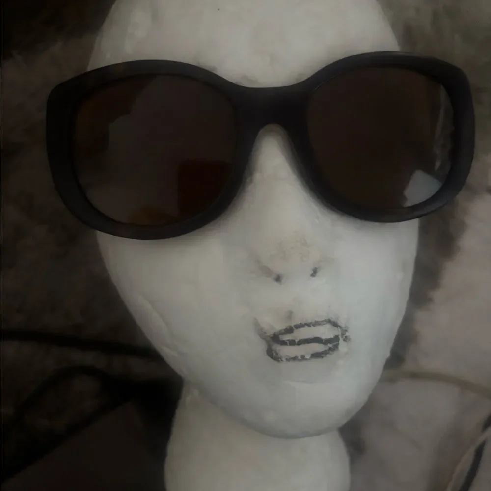 Chanel logo dress glasses vintage gold cc sunglasses accessory eyewear